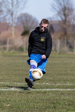 Bild 34 - Herren TSV Wiemersdorf - TuS Hartenholm III : Ergebnis: 2:1